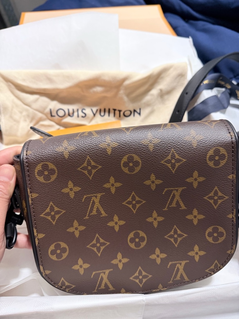 Louis Vuitton Monogram Macassar Canvas Messenger in Brown and Black - Picture 5 of 11